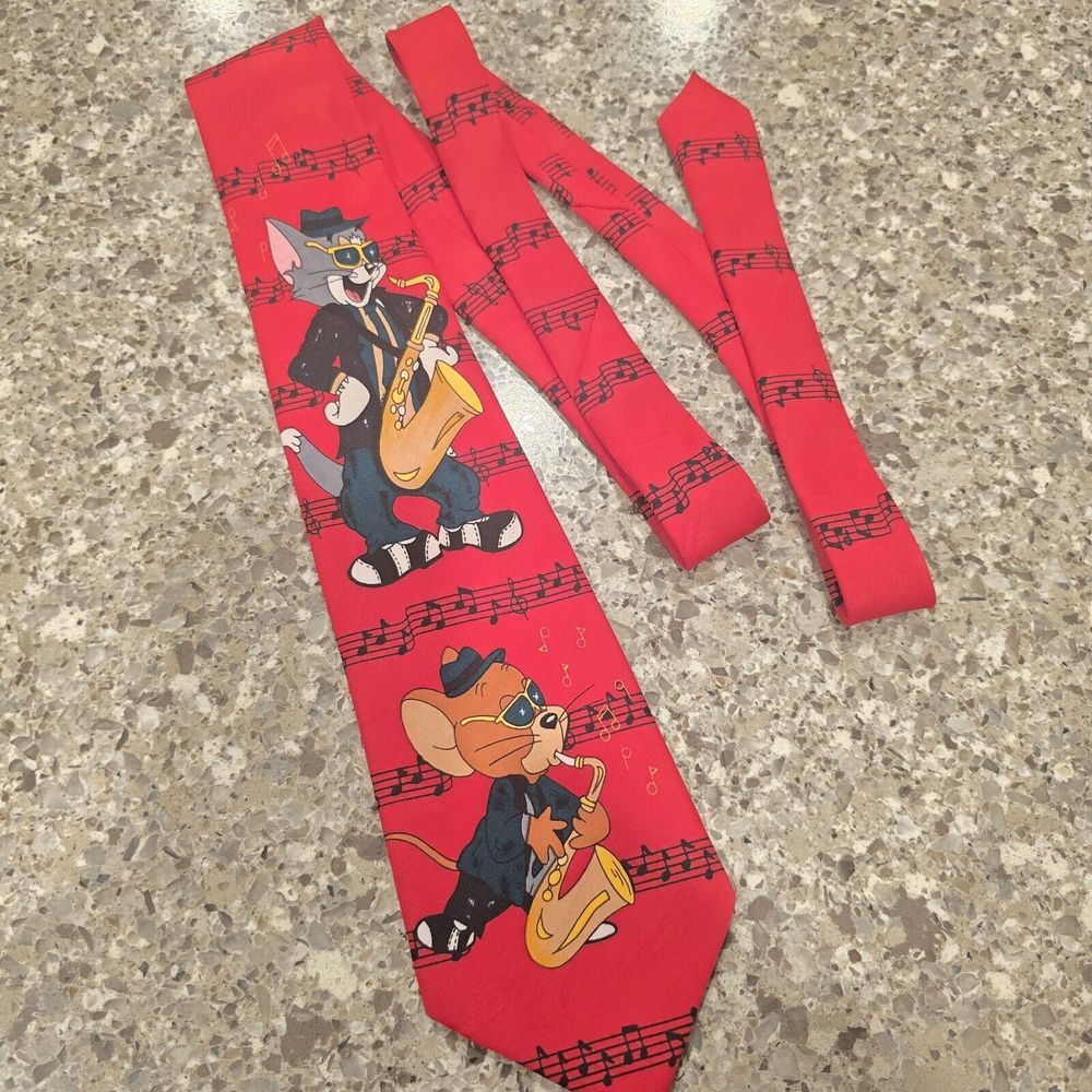Vtg Tom &‎ Jerry Neck Tie Authentic Cartoon Network Music Saxophone Red.D69